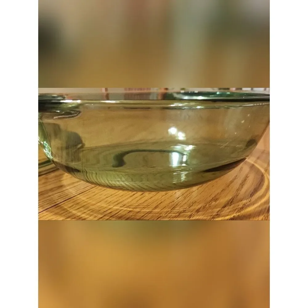 Anchor Hocking Green Glass Round Casserole Dish with Lid - 2 Qt, 2 L
